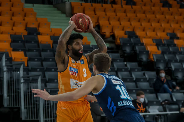 这个篮球盛 这个篮球盛