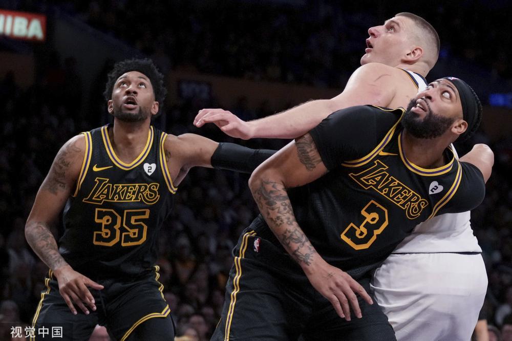 巴伦西亚必 巴伦西亚必